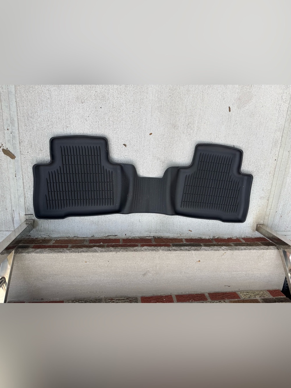 Universal Black All-Weather Car Floor Liner